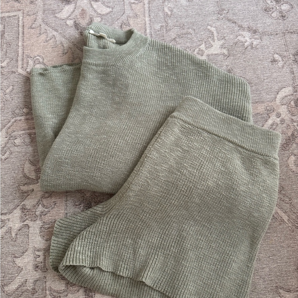 Green Knit Sweater and Shorts Set